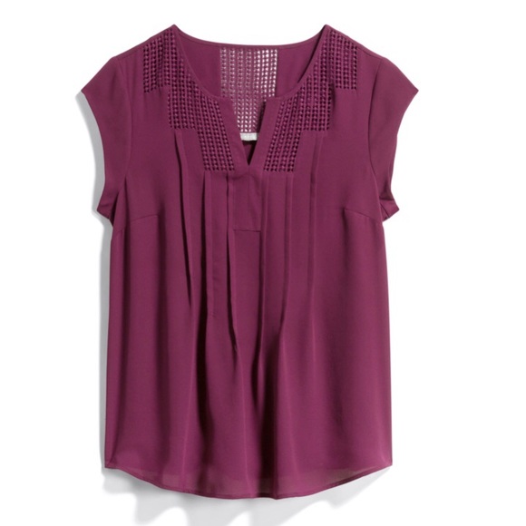 Daniel Rainn Tops - Daniel Rainn Estefany lace detail Blouse